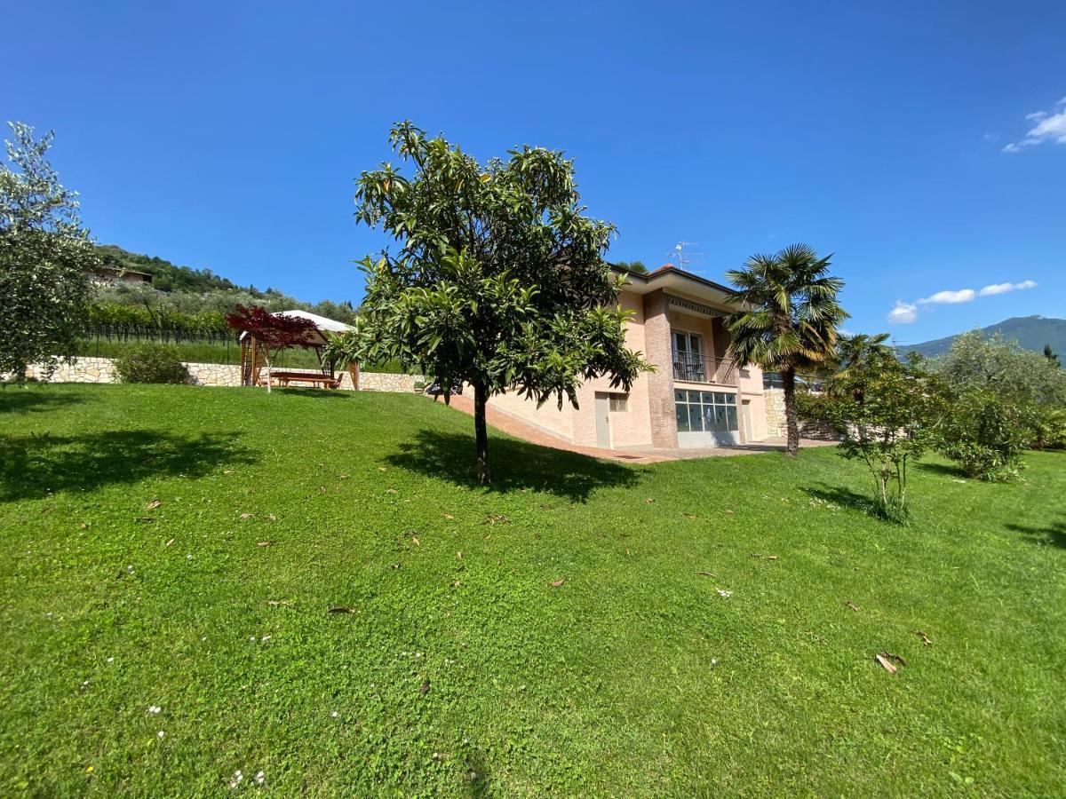 Villa Desy Riva del Garda Exterior photo
